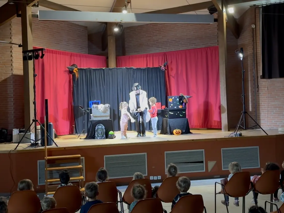 2025-10-29 – Halloween Magic Show – Sylvio le magicien